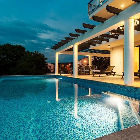 Luxury Villa Rivabel Malinska Bagian luar foto