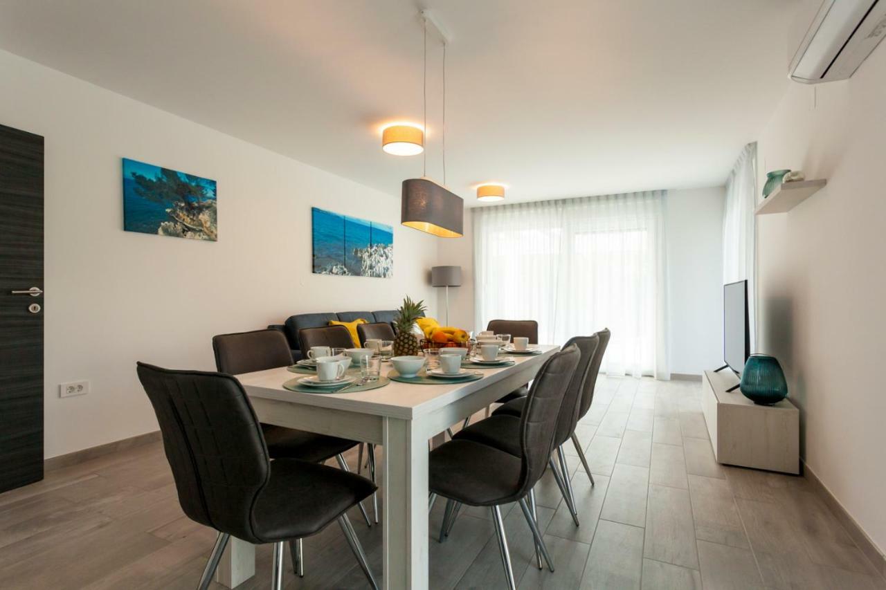 Luxury Villa Rivabel Malinska Bagian luar foto