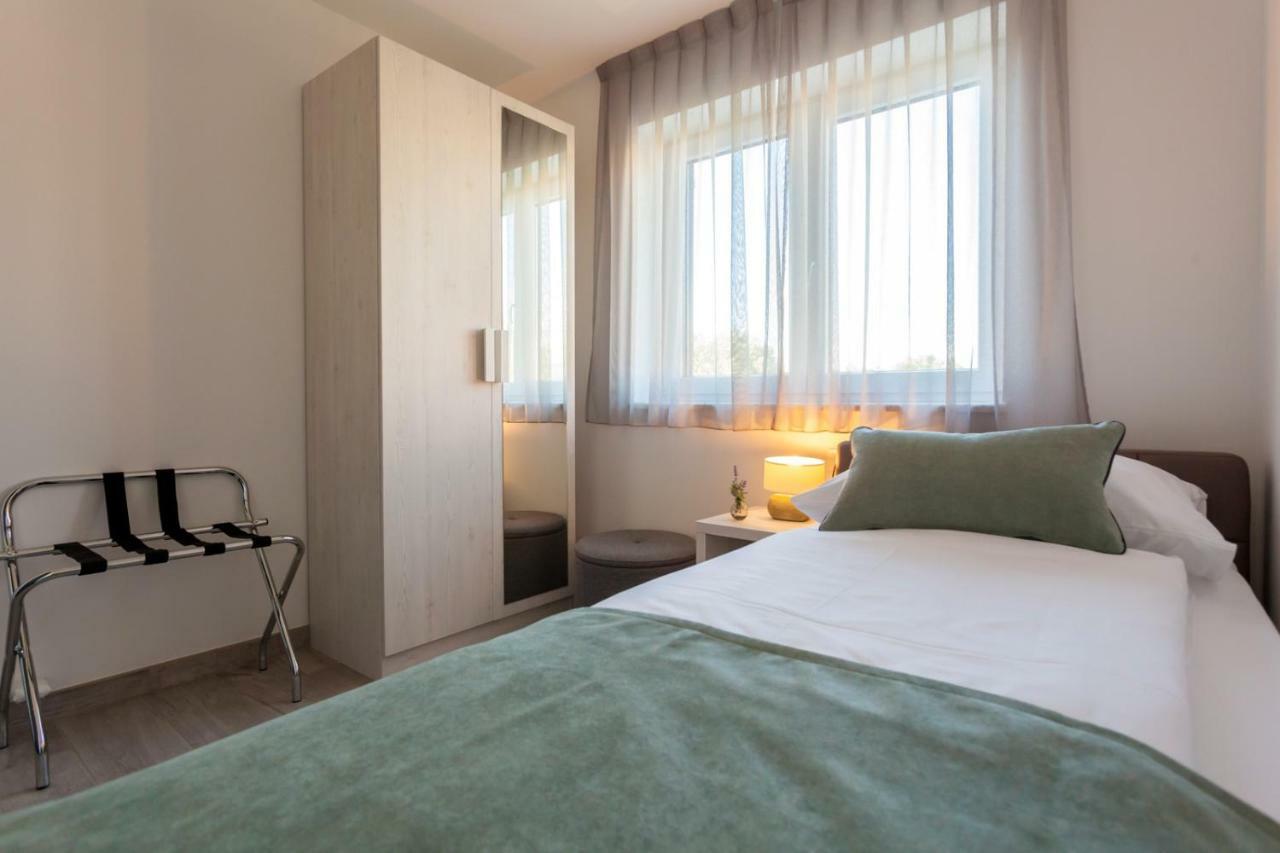 Luxury Villa Rivabel Malinska Bagian luar foto