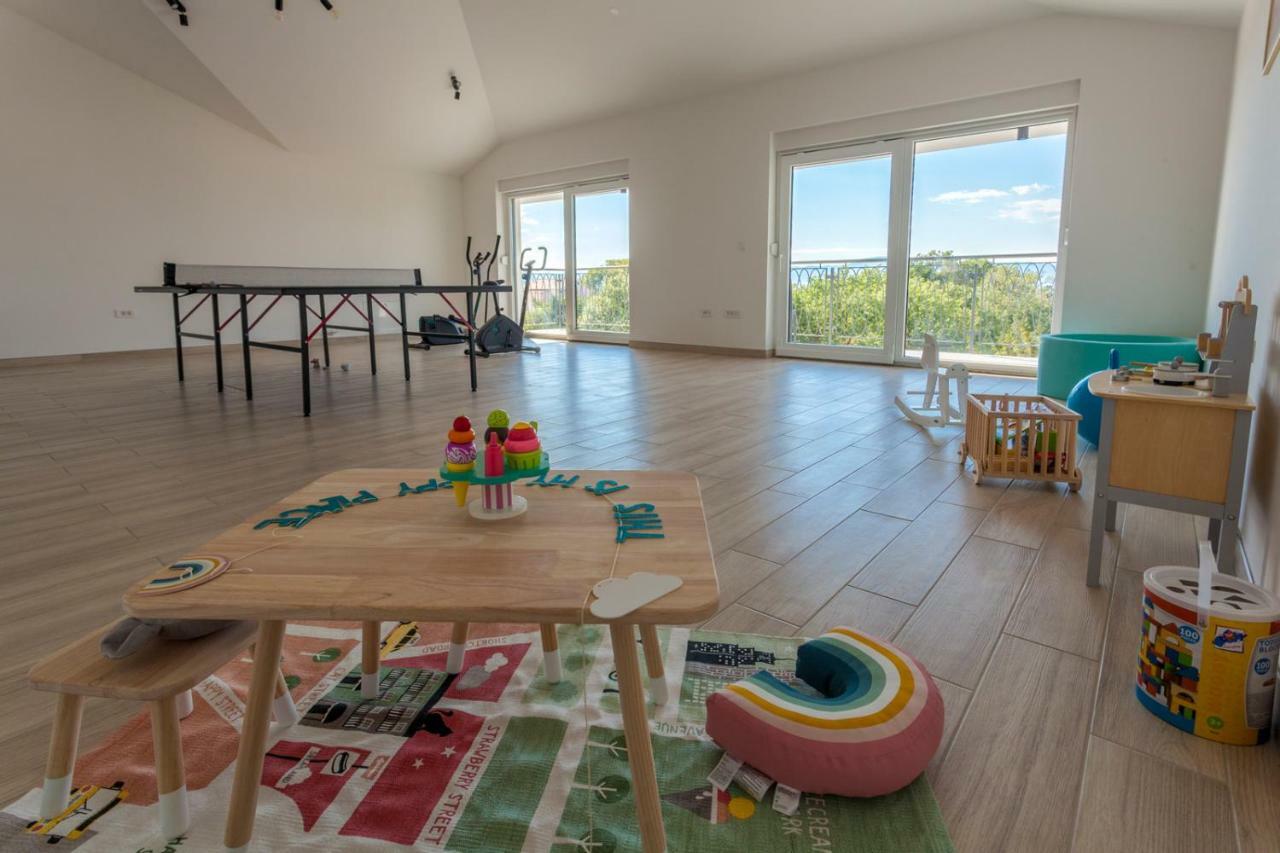 Luxury Villa Rivabel Malinska Bagian luar foto