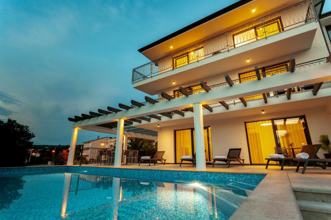 Luxury Villa Rivabel Malinska Bagian luar foto