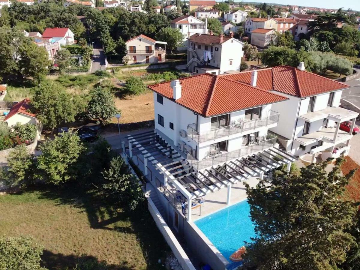 Luxury Villa Rivabel Malinska Bagian luar foto